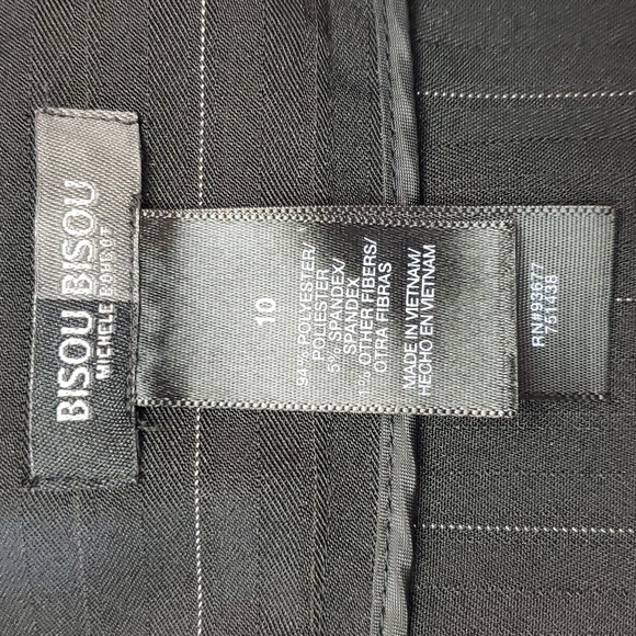 Bisou Bisou Black and White Pinstripe Diagonal Design Ruffled Skirt, 10 - Picture 2 of 6